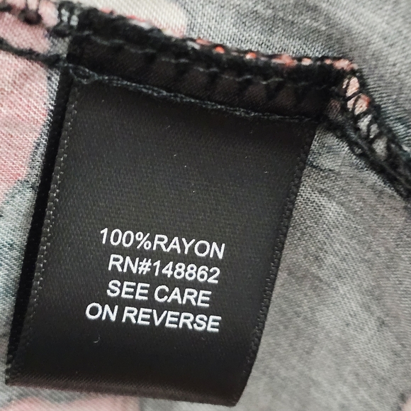 NWT Torrid Plus Size Babydoll Rayon Twill Button-Front Tiered Top - Picture 7 of 8